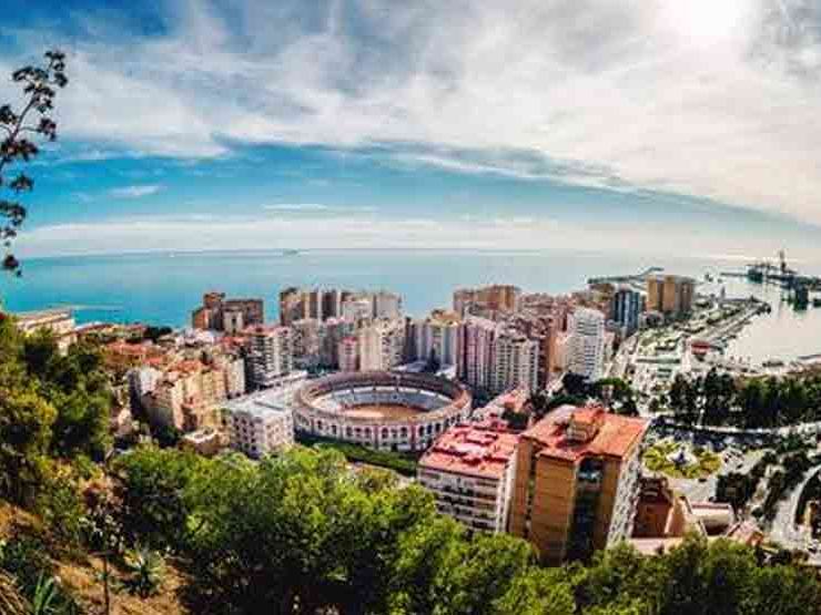 El puerto y el paseo marítimo de Málaga