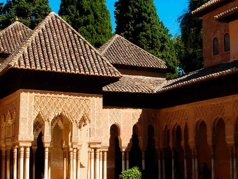 Patio de los Leones en los Palacios Nazaríes
