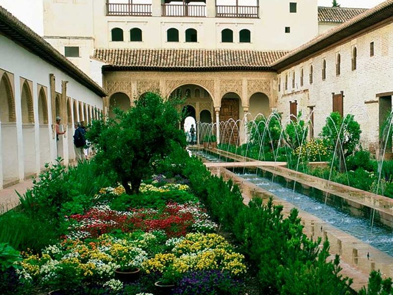 Jardines del Generalife y Patio de la Acequia